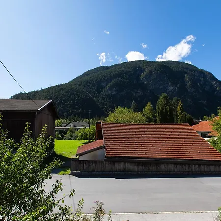 Modernes 90m2 Mit Balkon & Bergblick