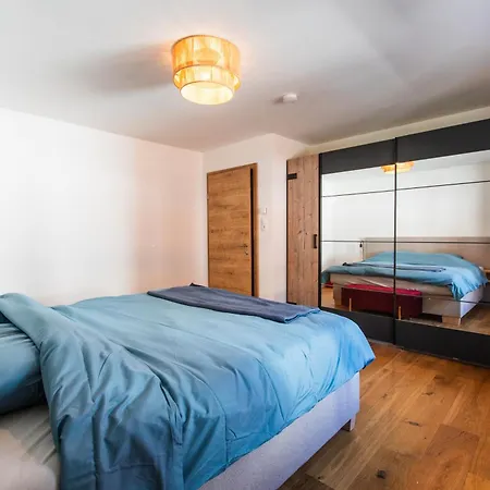 Modernes 90m2 Mit Balkon & Bergblick Appartamento *