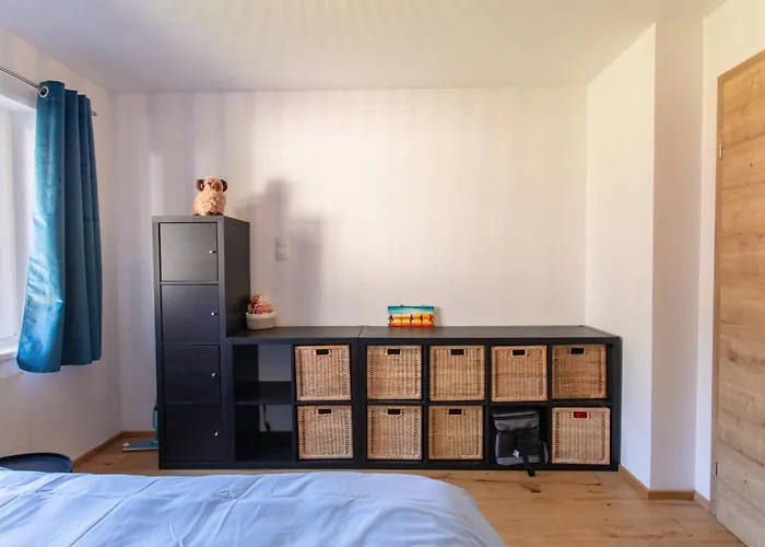 Modernes 90m2 Mit Balkon & Bergblick